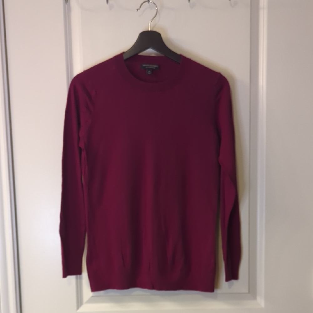 Banana Republic Women's Cranberry Crewneck Sweater